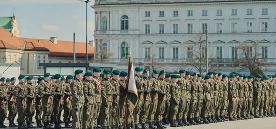 Ślubowanie pierwszego rocznika kadetów OPW z  CXXV Liceum Ogólnokształcącego w Warszawie.