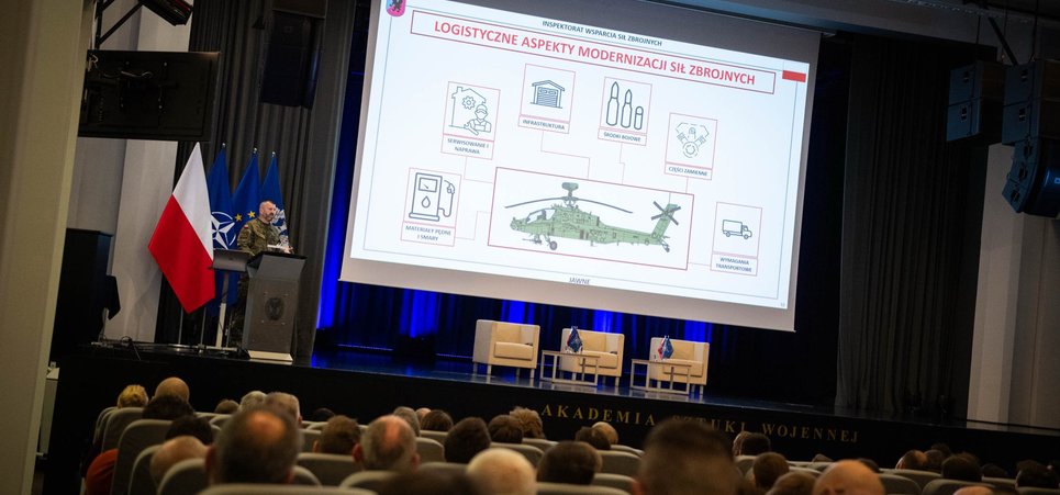 Wykład szefa IWsp SZ poświęcony aktualnym wyzwaniom i dylematom logistycznym Sił Zbrojnych RP.