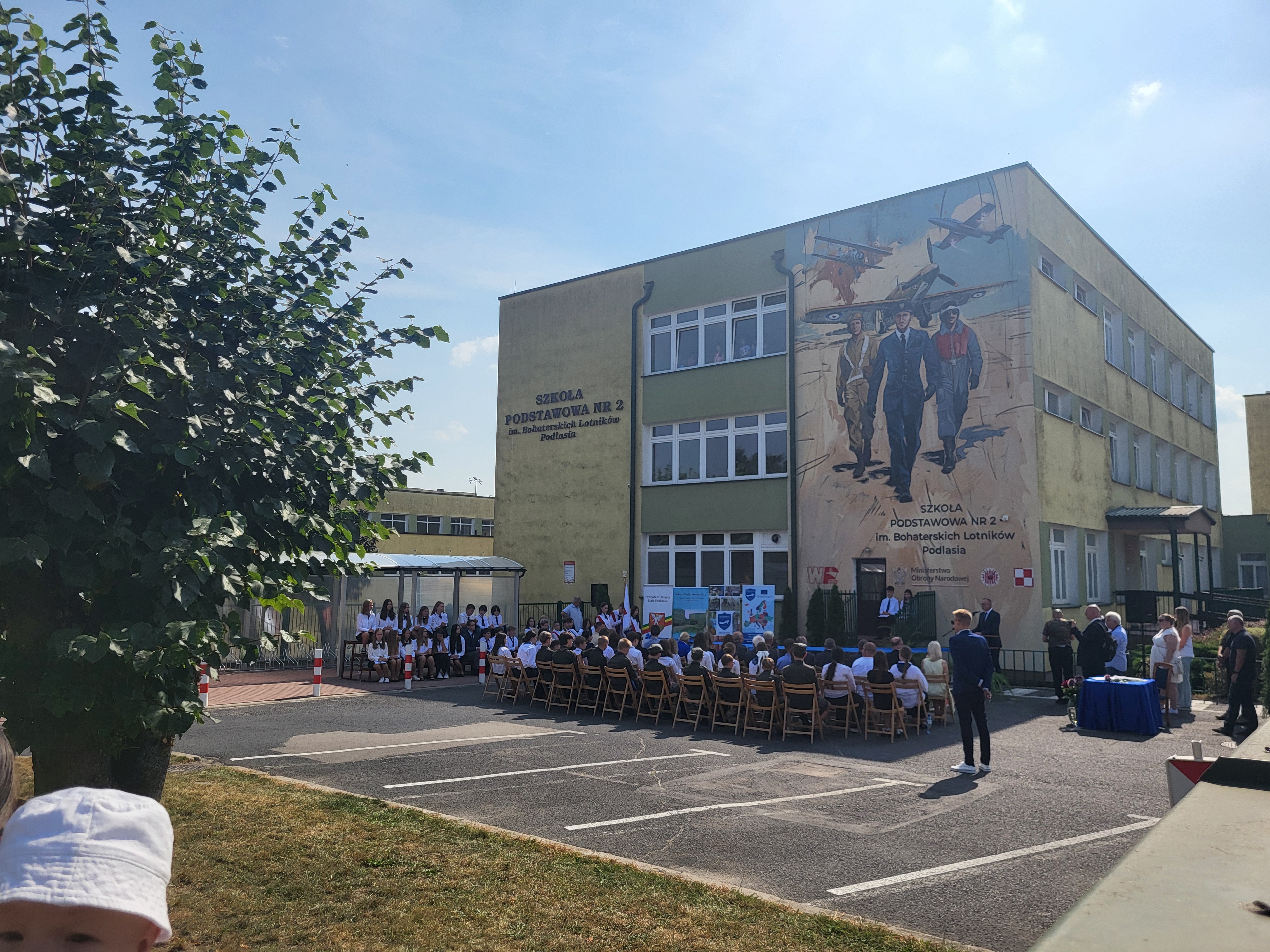 Mural dla Lotników Wojska Polskiego odsłonięty w Białej Podlaskiej - WOJSKO POLSKIE
