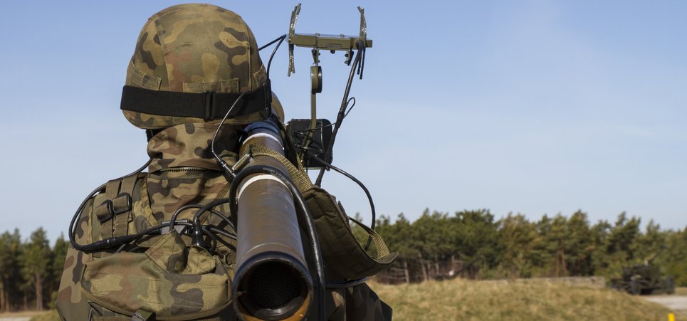Operator przenośnego przeciwlotniczego zestawu rakietowego