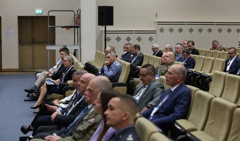 Międzynarodowa dyskusja o bezpiecznym niebie po raz trzeci w WAT