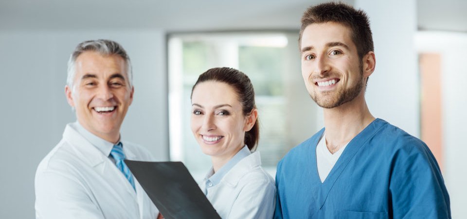 Opieka zdrowotna i ubezpieczenie*