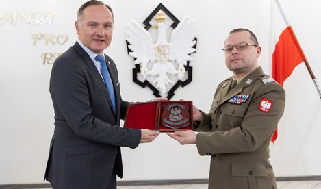 Studenci WAT zyskują możliwość cennych praktyk zawodowych w spółce Unibep