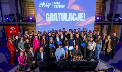 Studenci WAT z nagrodami Akademii Przedsiębiorczości BraveCamp